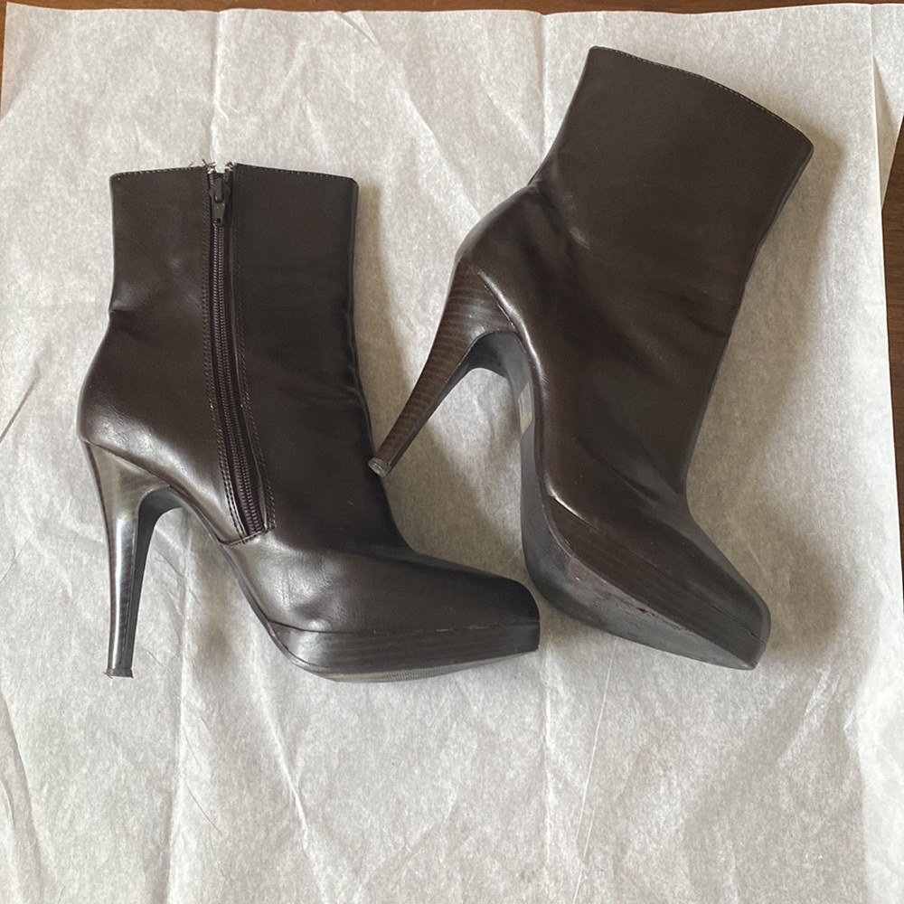 04:06 Delicious Platform Stiletto Ankle Boots